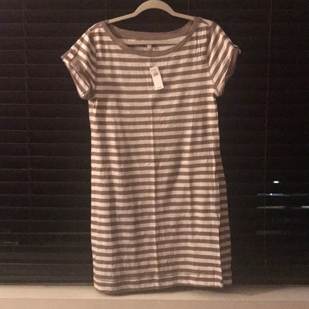 Brand new Banana Republic shirtdress